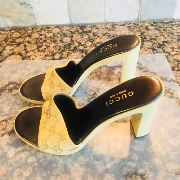 Gucci Shoes - 1-Day Sale Gucci Sandals Sz 9B